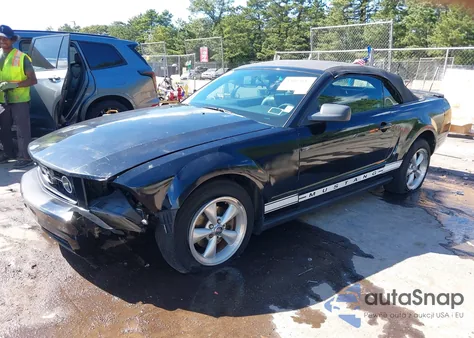 2007 Ford Mustang V6 Deluxe/V6 Premium z USA, uszkodzony, nr VIN 1ZVFT84N675242579